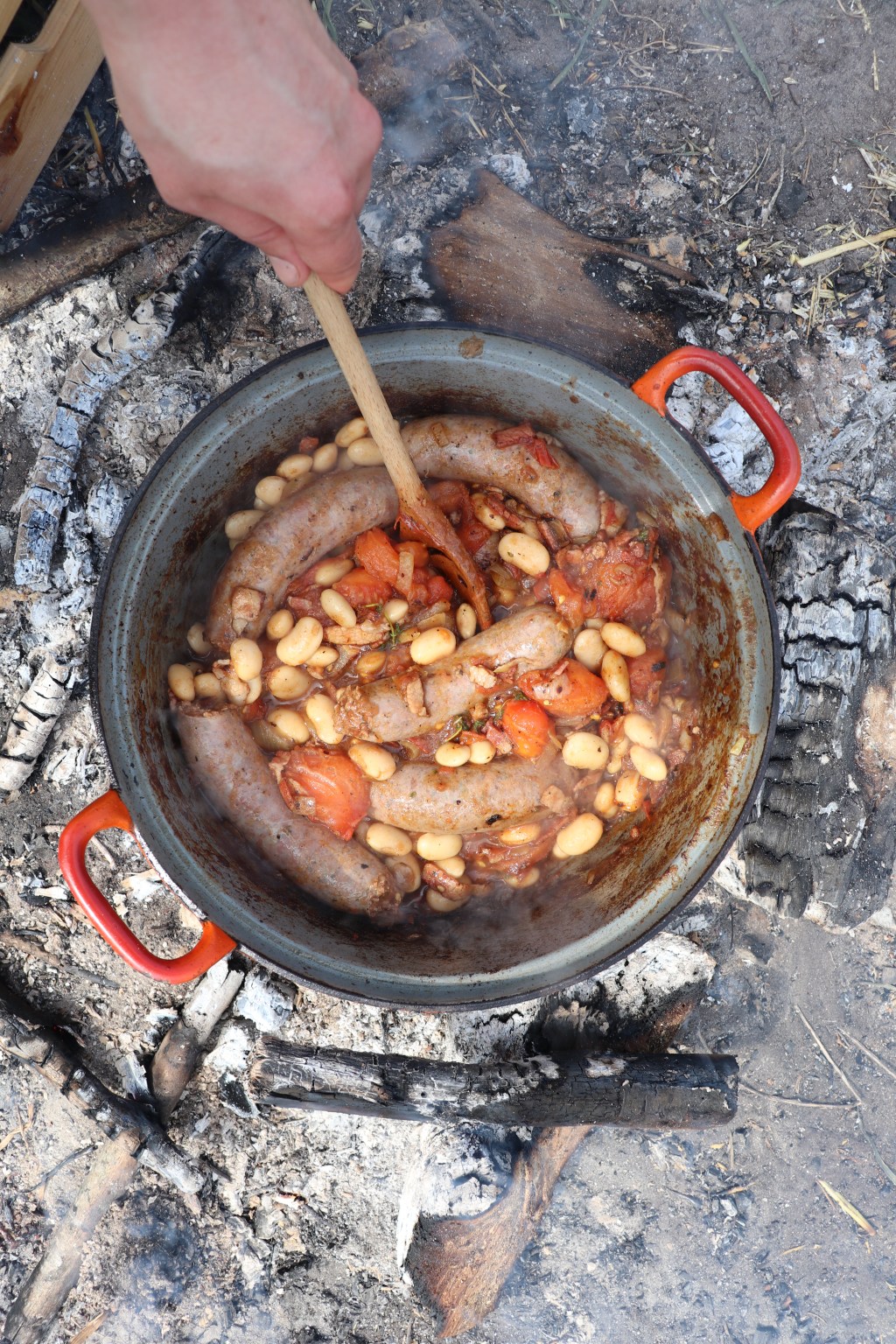 Witte bonen in tomatensaus met&nbsp;saucijsjes